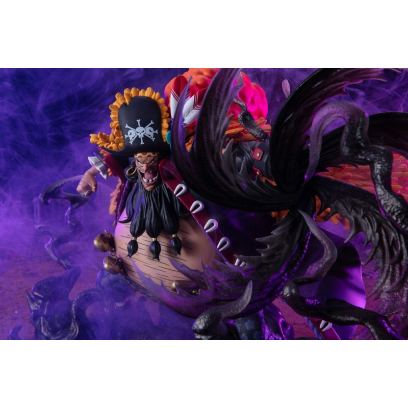 DECEMBRE 2024 : One Piece - Figurine Figuarts ZERO (Extra Battle) Marshall D. Teach Kurouzu 24 cm