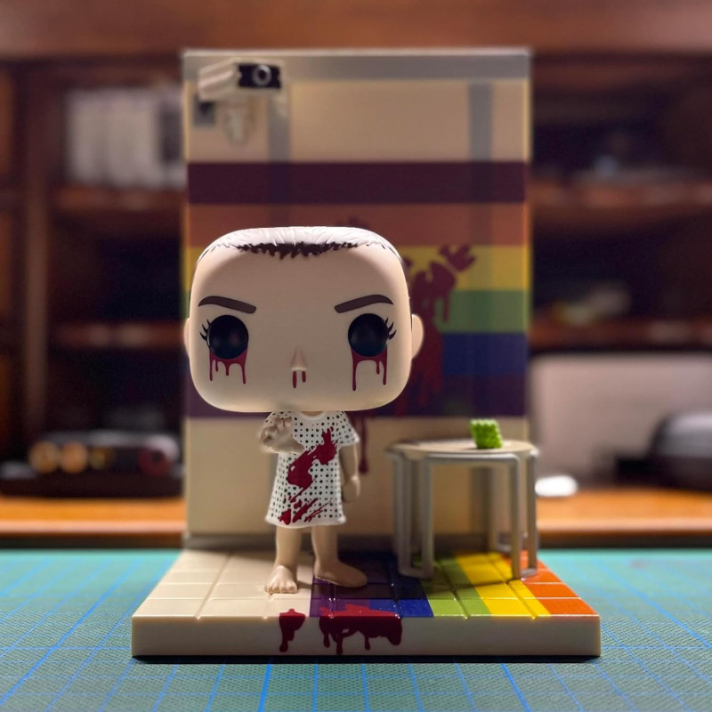 Stranger Things - Pop! - Eleven in Rainbow Room n°1251 BOITE ABIMEE