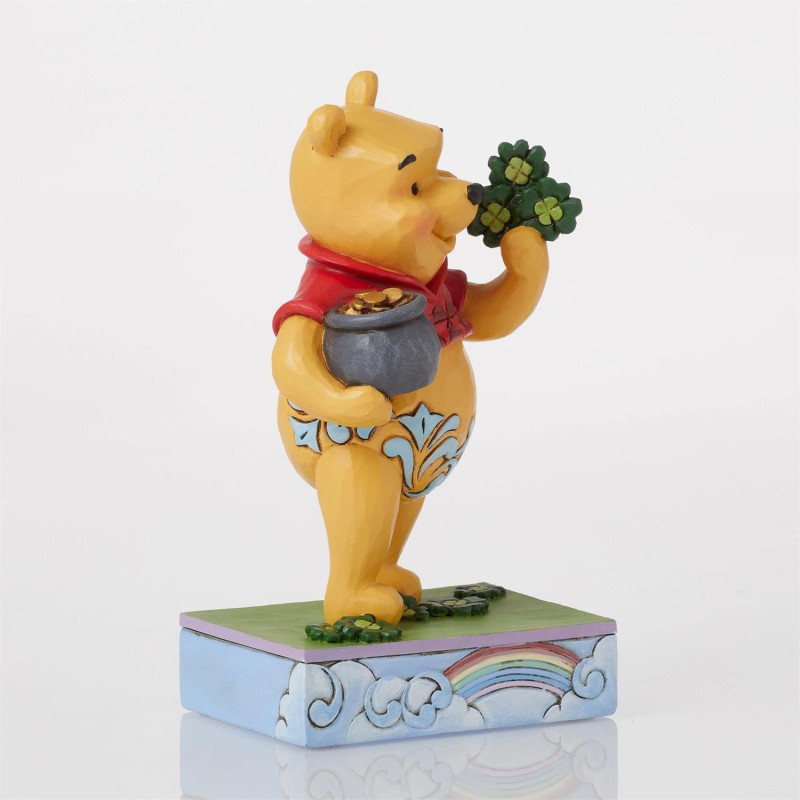 MARS 2025 : Disney : Winnie l'Ourson - Traditions - Figurine Winnie & Trèfles "Lucky Ol' Bear"