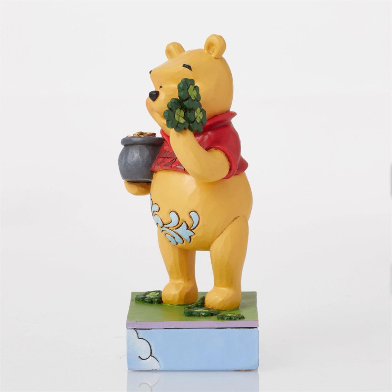 MARS 2025 : Disney : Winnie l'Ourson - Traditions - Figurine Winnie & Trèfles "Lucky Ol' Bear"