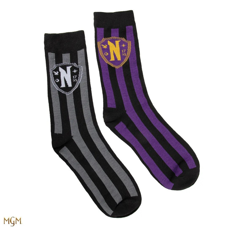 NOVEMBRE 2024 : Wednesday - Boule à sapin capsule Chaussettes Nevermore Academy