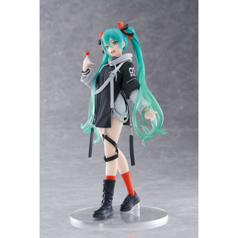 DÉBUT 2025 : Hatsune Miku - Figurine Wonderland Series : Fashion Punk Version