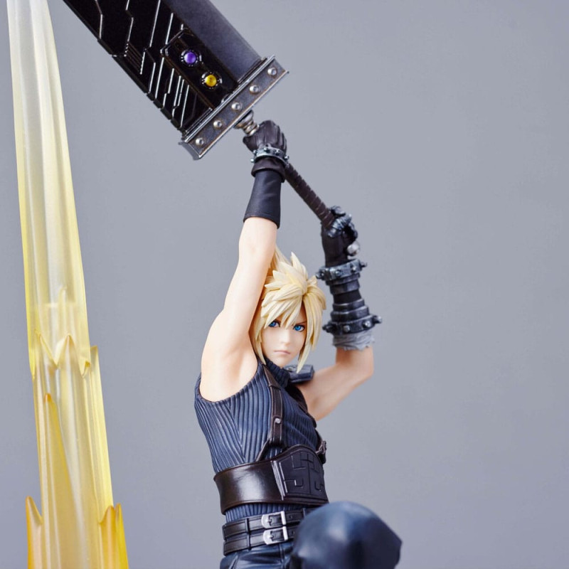 MAI 2025 : Final Fantasy VII Rebirth - Statue PVC Cloud Strife 30 cm