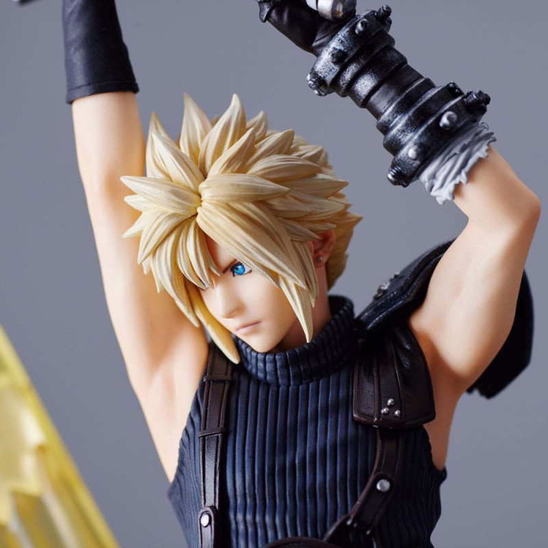 MAI 2025 : Final Fantasy VII Rebirth - Statue PVC Cloud Strife 30 cm