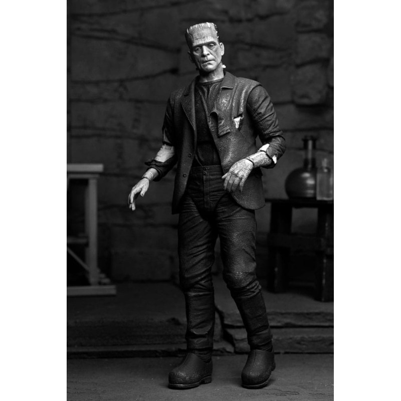 MARS 2025 : Universal Monsters - Bride of Frankenstein - Figurine Ultimate Frankenstein's Monster (B&W) 18 cm