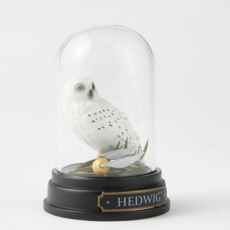 JANVIER 2025 : Harry Potter - Figurine sous cloche Hedwige