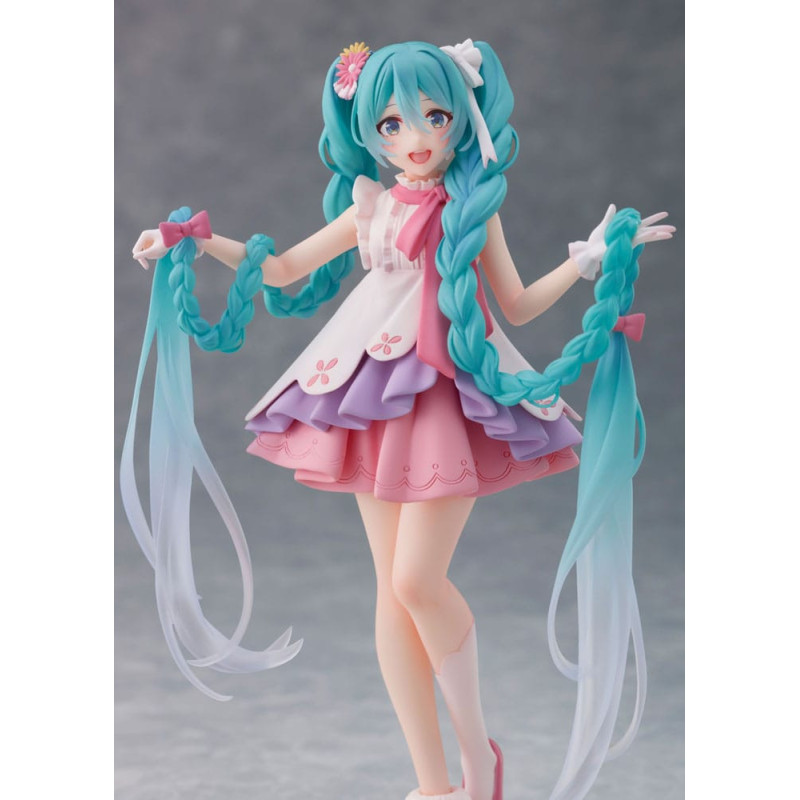 AOUT 2025 : Hatsune Miku - Figurine Hatsune Rapunzel Ver.