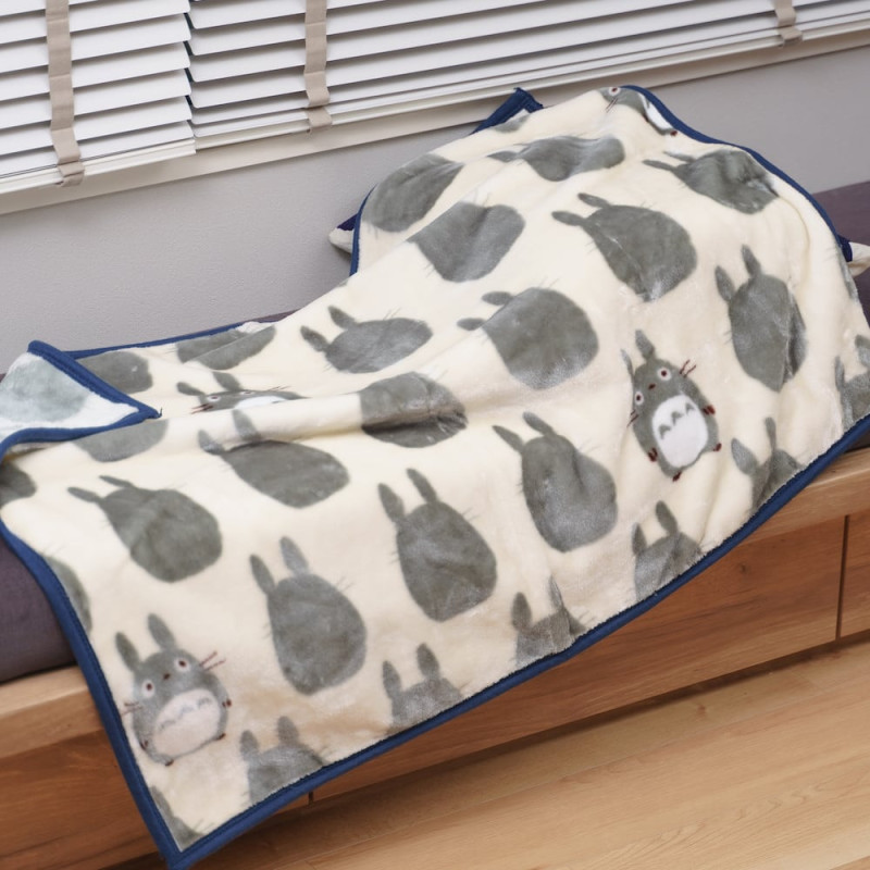 Mon Voisin Totoro - Plaid couverture Silhouette Totoro Gris 70 x 100 cm