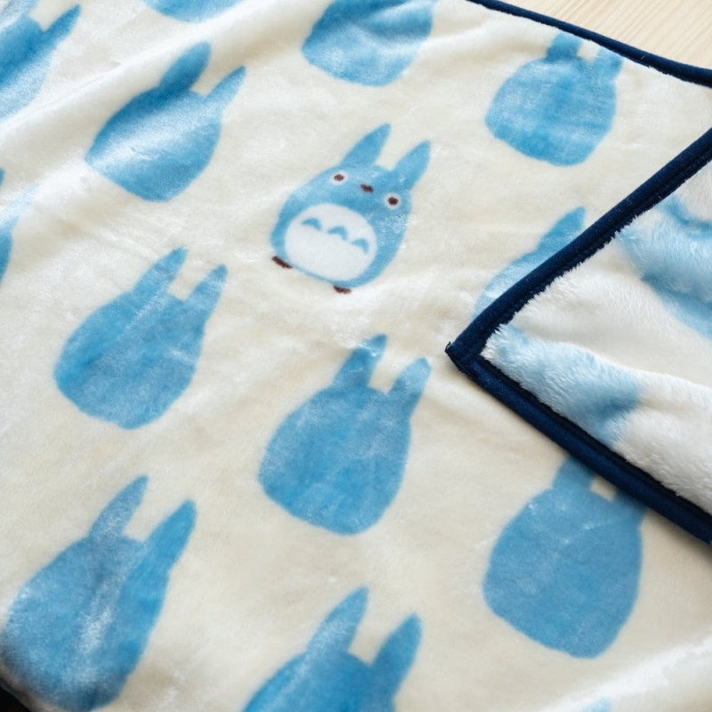 Mon Voisin Totoro - Plaid couverture Silhouette Totoro Bleu 70 x 100 cm