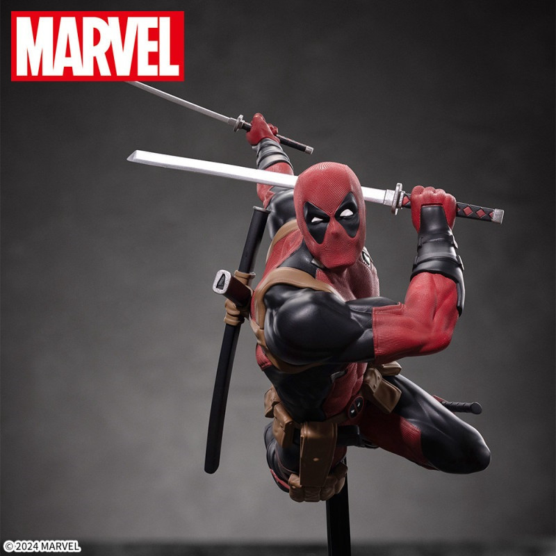 Marvel - Figurine Luminasta Deadpool ver.2